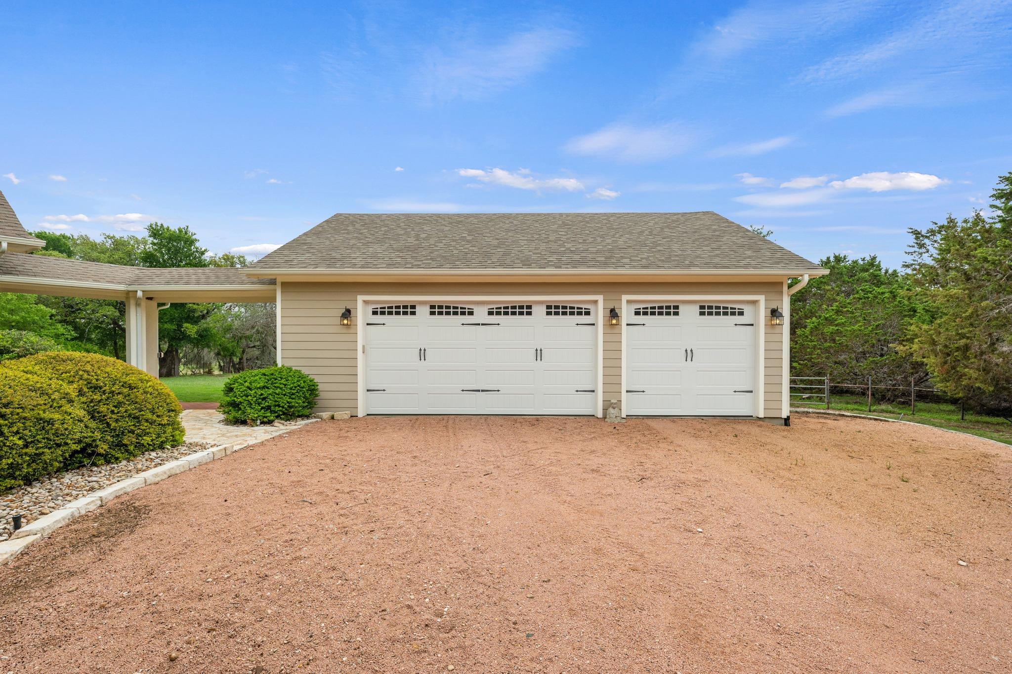 201 Shady Oaks Trail Liberty Hill TX 78642