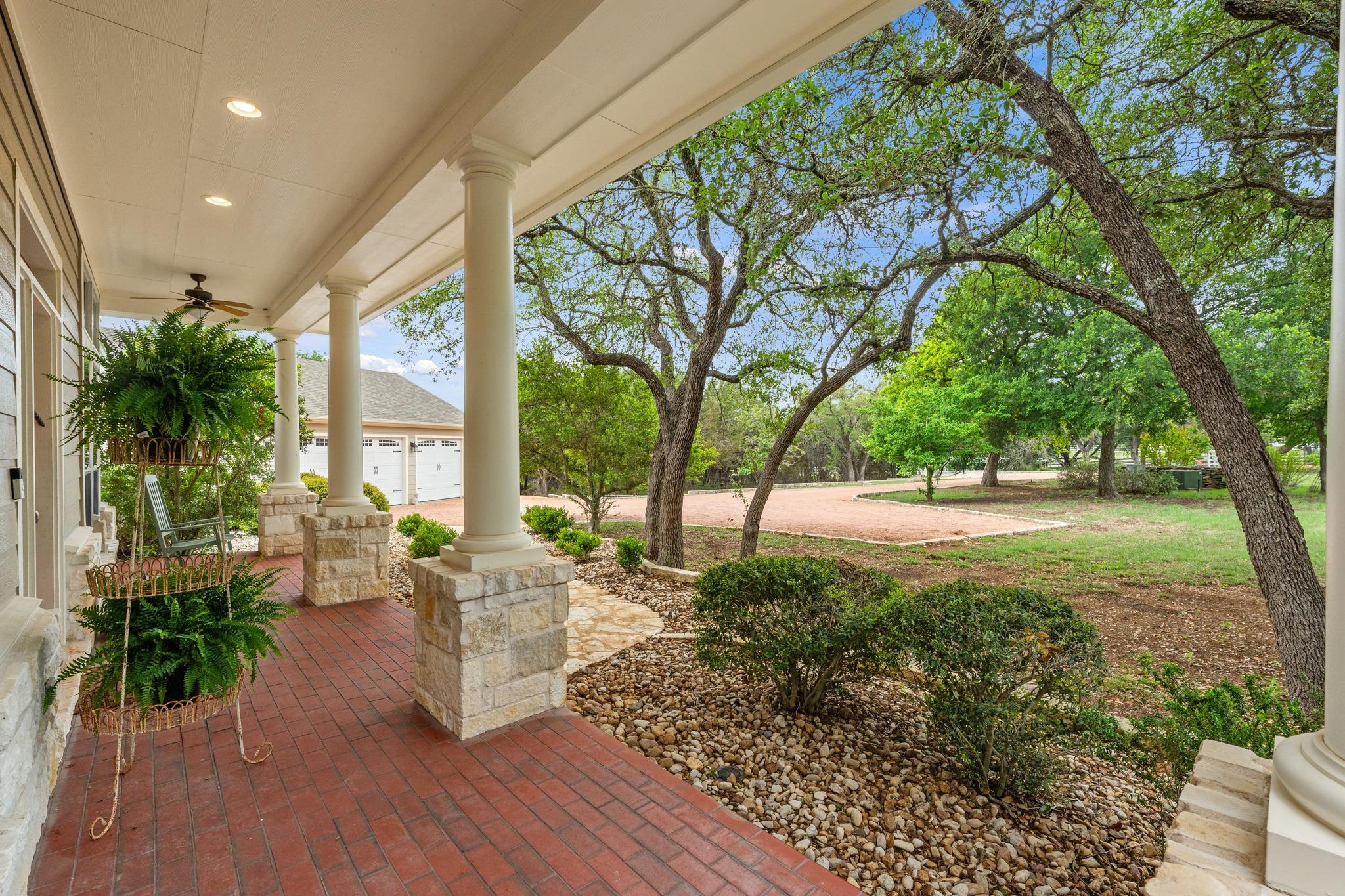 201 Shady Oaks Trail Liberty Hill TX 78642