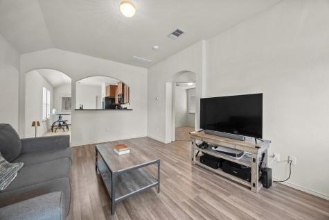 621 Amber Lane Jarrell TX 76537