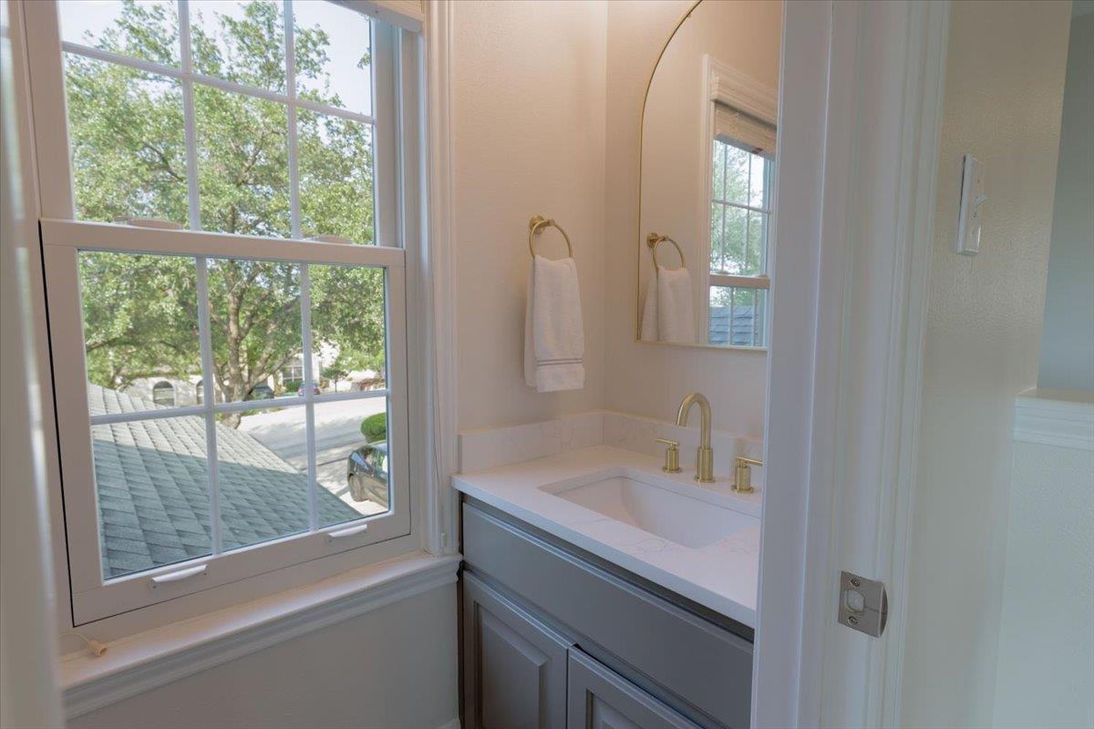 403 Golf Crest Lane Lakeway TX 78734