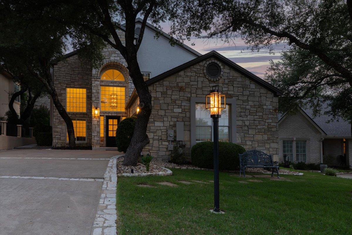 403 Golf Crest Lane Lakeway TX 78734