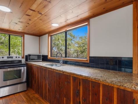 215 Lakeview Drive Smithville TX 78957
