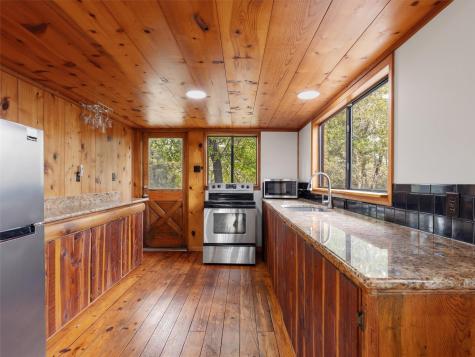 215 Lakeview Drive Smithville TX 78957