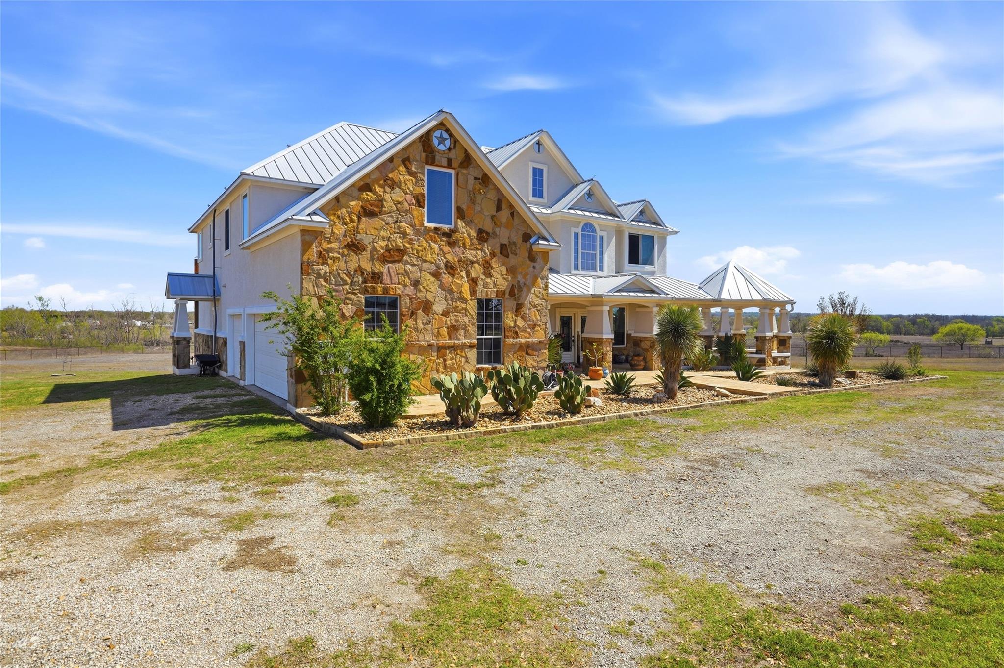 100 Mayfield Lane Lockhart TX 78644