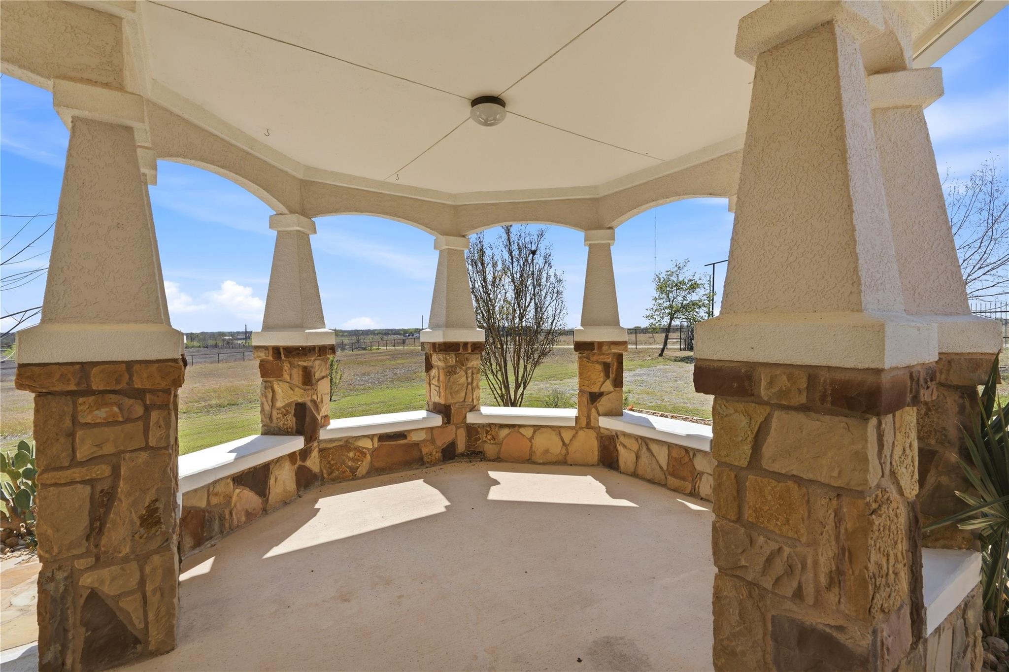 100 Mayfield Lane Lockhart TX 78644