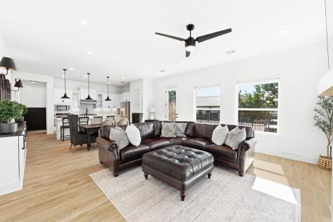 1144 Lucca Drive Dripping Springs TX 78620