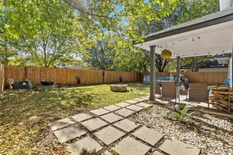 615 Barbara Way Bastrop TX 78602