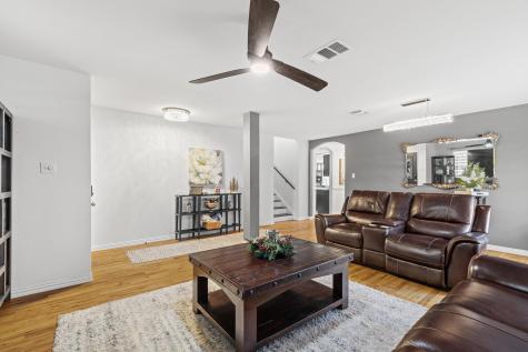615 Barbara Way Bastrop TX 78602