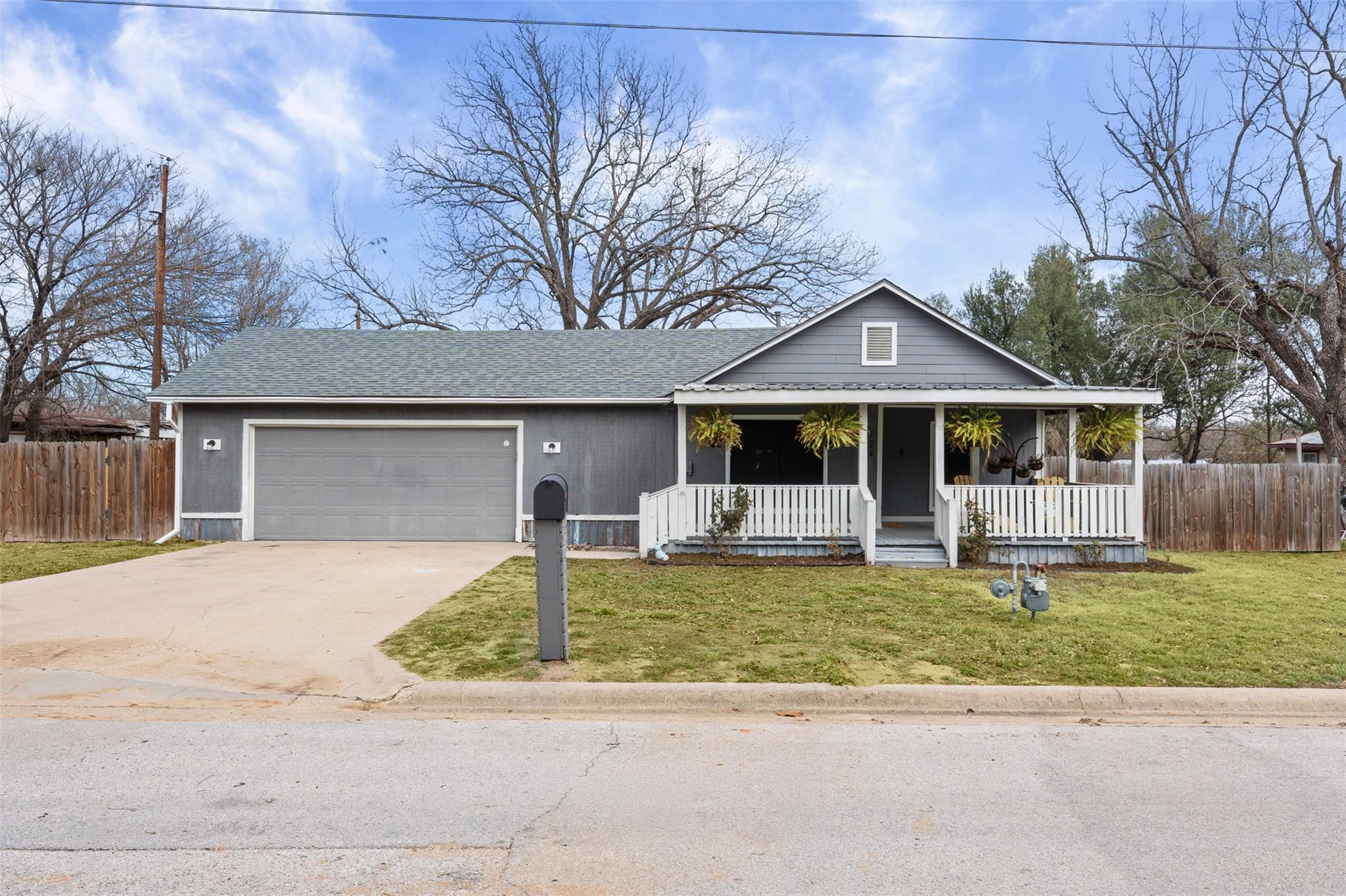 724 Scarbrough Street Rockdale TX 76567