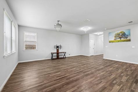 387 Guemal Road Buda TX 78610