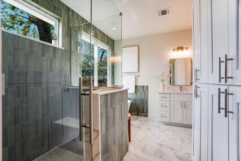 1009 Karen Avenue Austin TX 78757