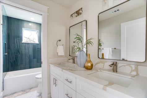 1009 Karen Avenue Austin TX 78757
