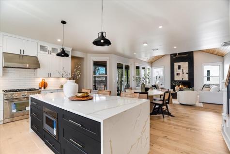 1009 Karen Avenue Austin TX 78757