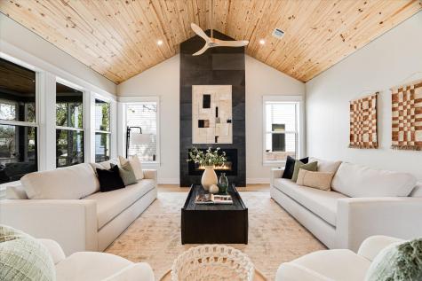 1009 Karen Avenue Austin TX 78757