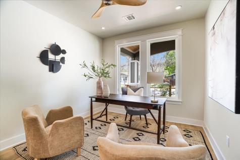 1009 Karen Avenue Austin TX 78757