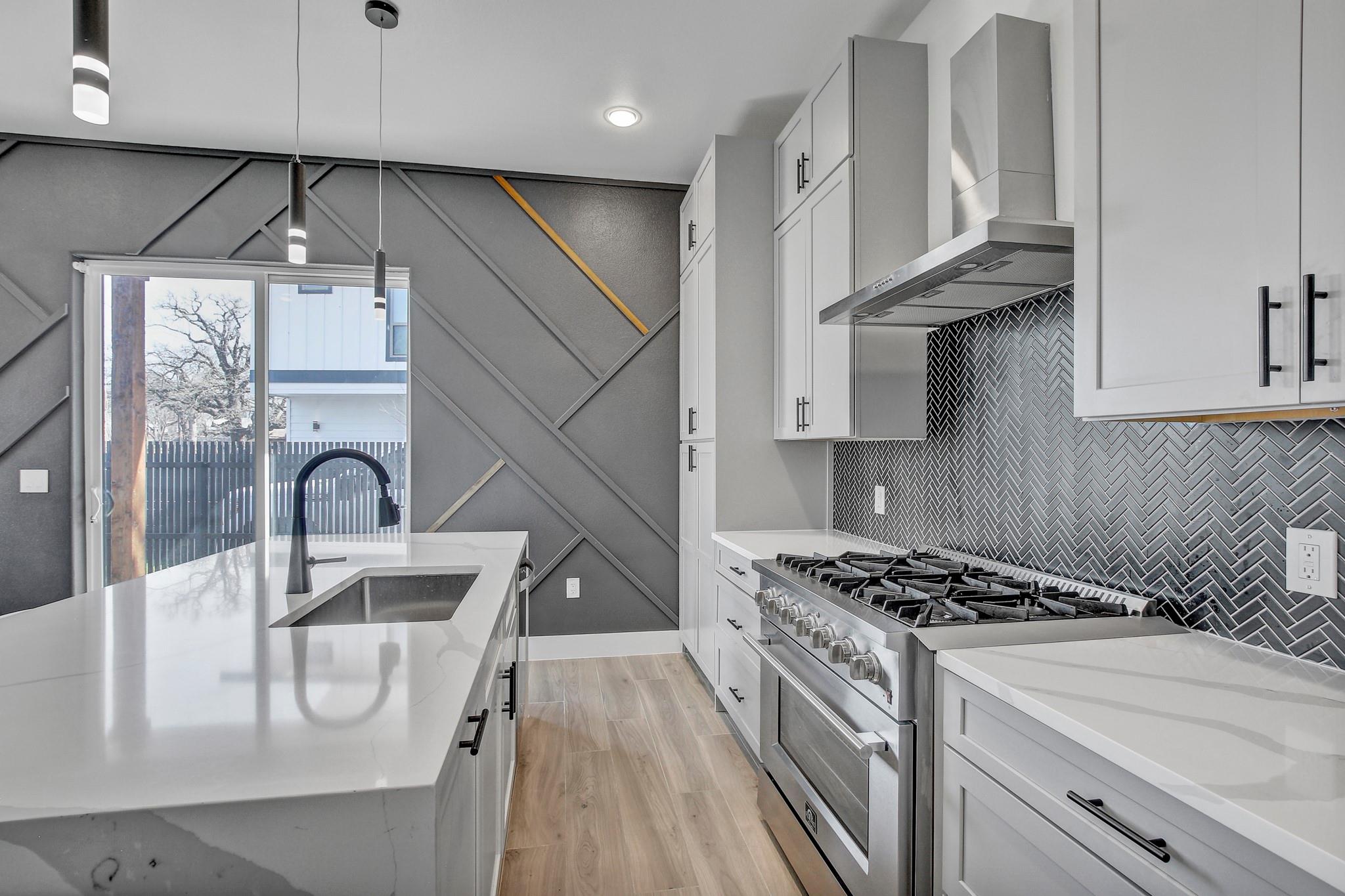 4703 Louis Avenue Austin TX 78721