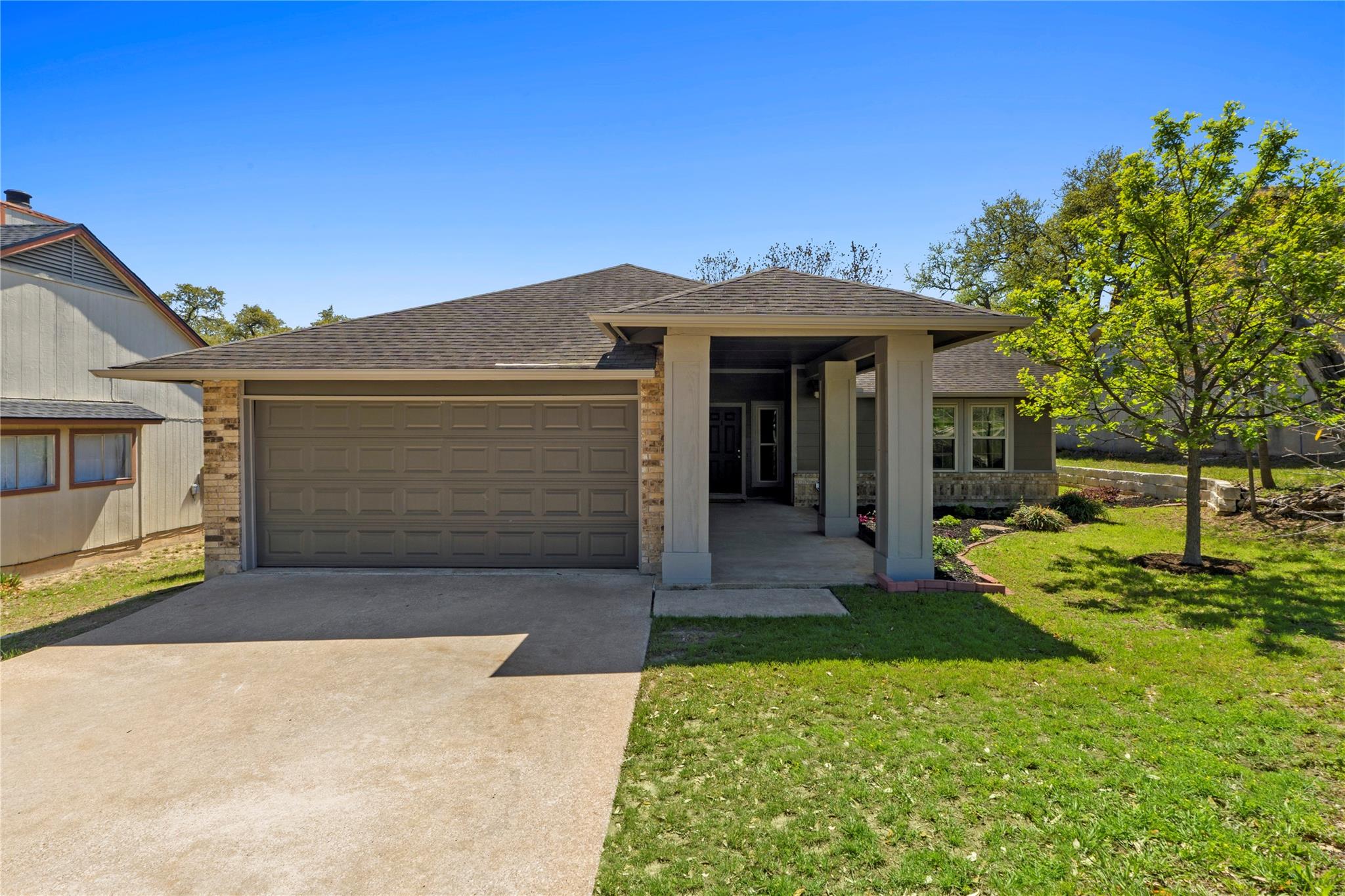 8411 Bargamin Drive Austin TX 78736