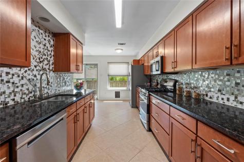 8411 Bargamin Drive Austin TX 78736