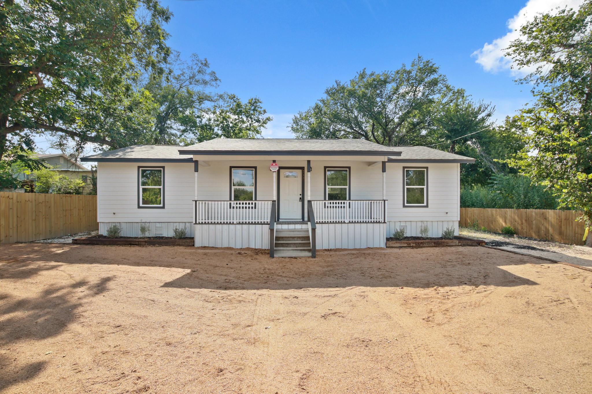 713 Burkett Street Taylor TX 76574