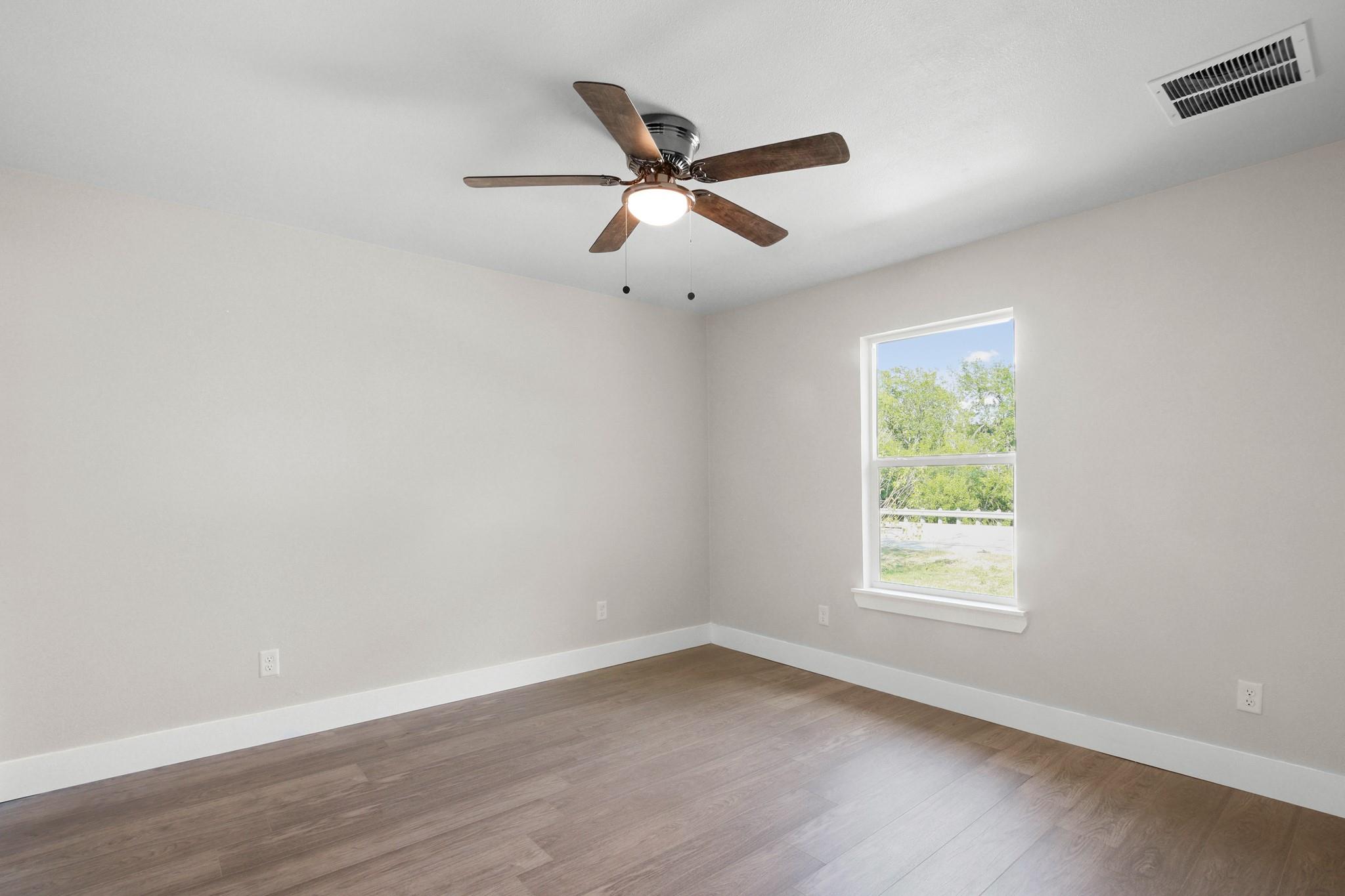 713 Burkett Street Taylor TX 76574