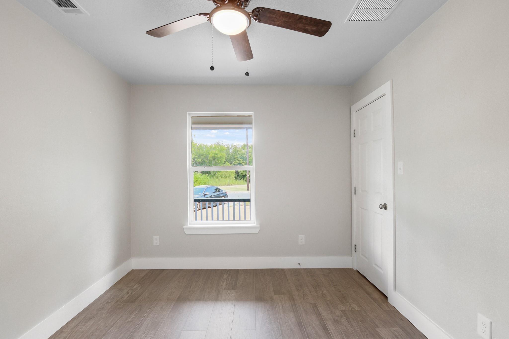 713 Burkett Street Taylor TX 76574