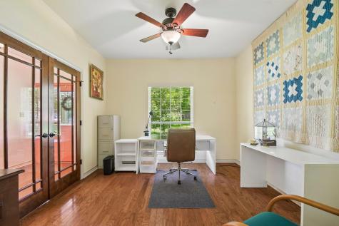 307 W 4th Street Elgin TX 78621
