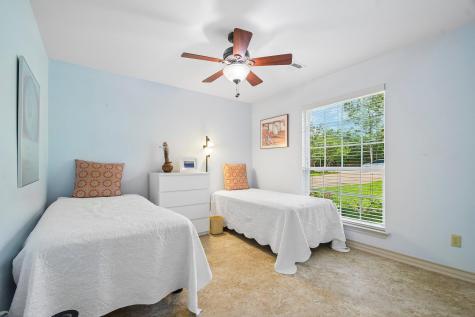 307 W 4th Street Elgin TX 78621
