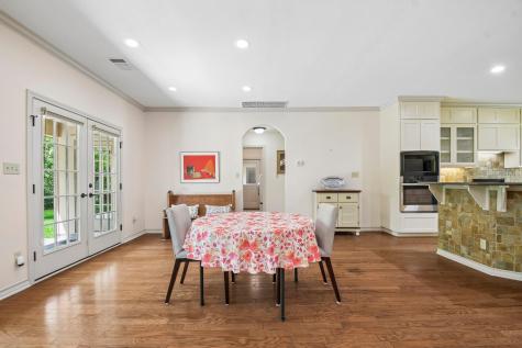 307 W 4th Street Elgin TX 78621