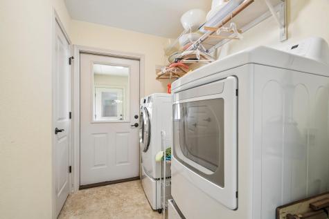 307 W 4th Street Elgin TX 78621