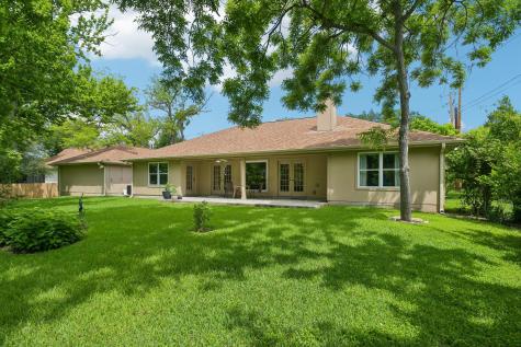307 W 4th Street Elgin TX 78621