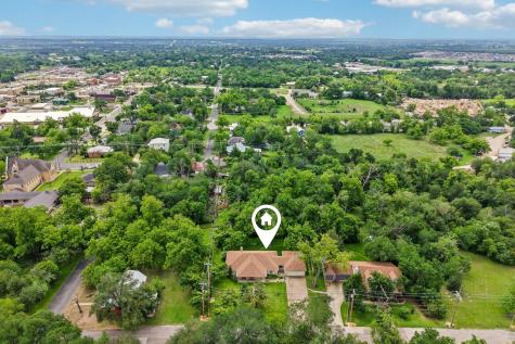 307 W 4th Street Elgin TX 78621