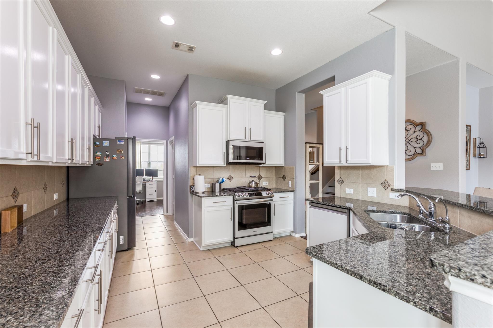1814 Paseo Verde Drive Leander TX 78641