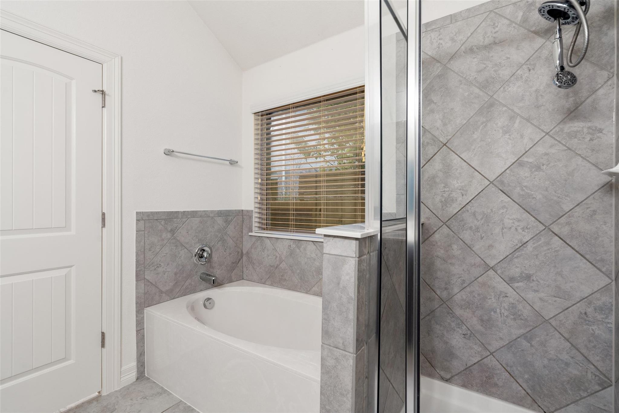 2705 Kingsland Way Austin TX 78725