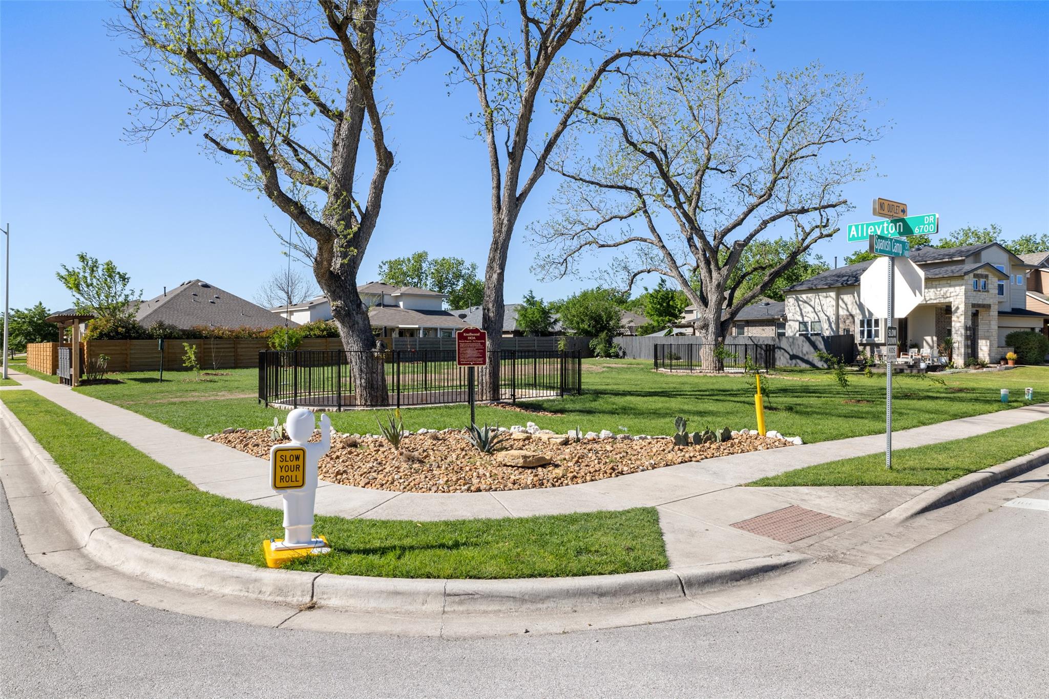 2705 Kingsland Way Austin TX 78725