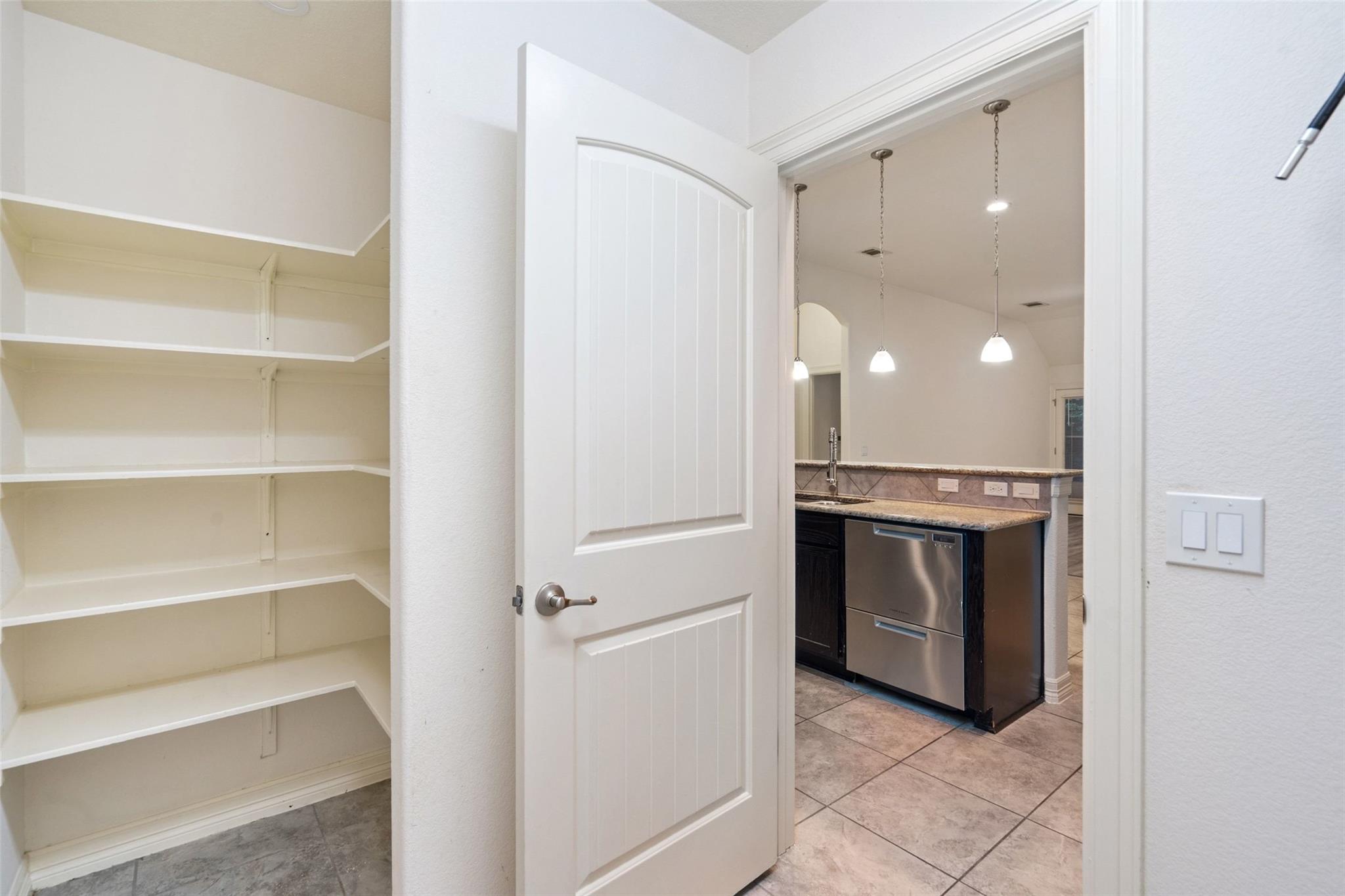 2705 Kingsland Way Austin TX 78725