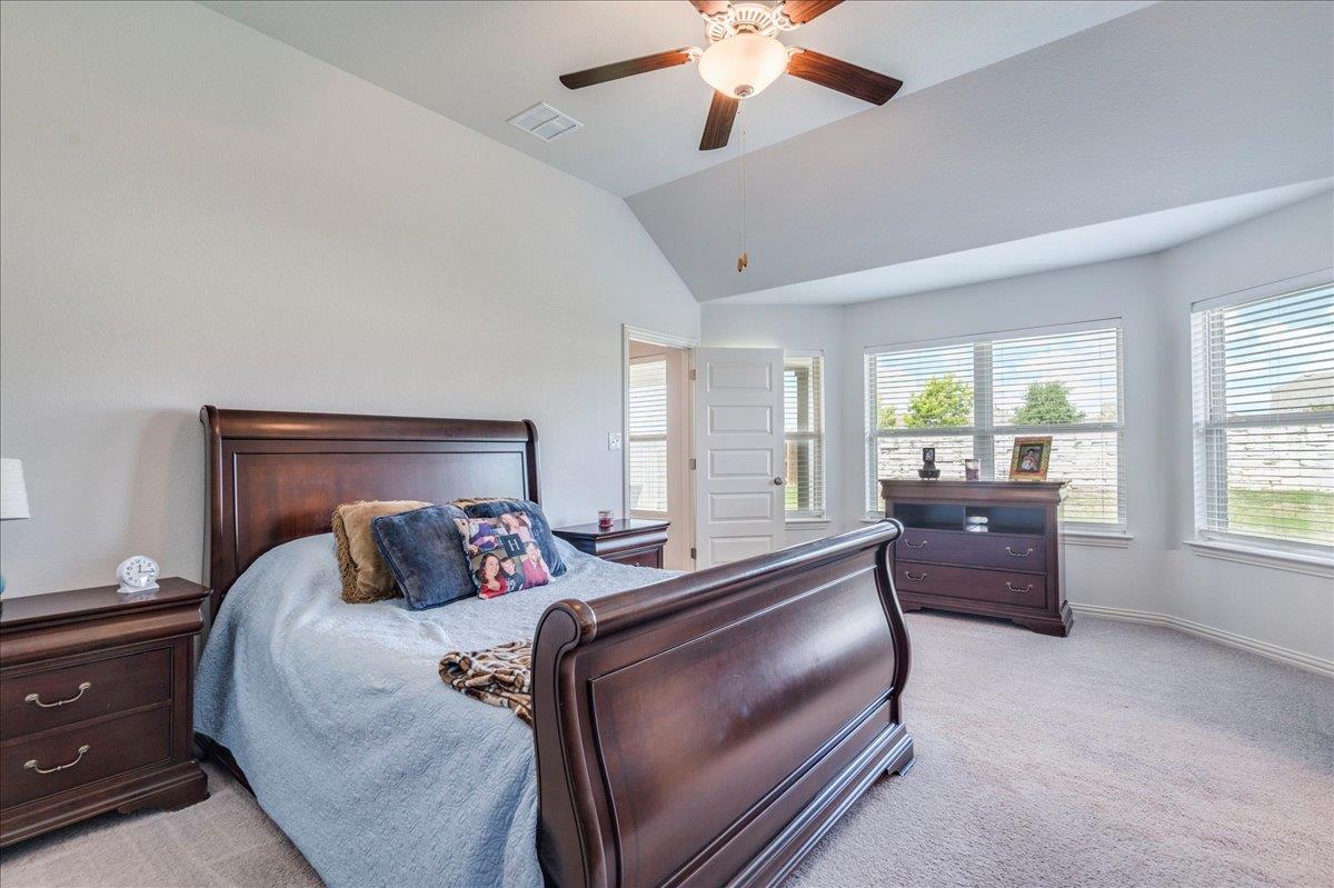499 Coyote Creek Way Kyle TX 78640