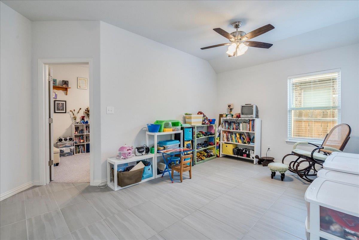 499 Coyote Creek Way Kyle TX 78640