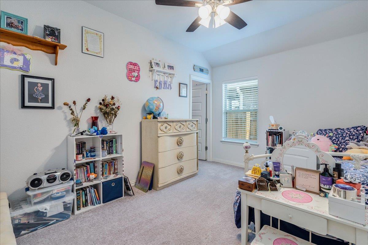 499 Coyote Creek Way Kyle TX 78640