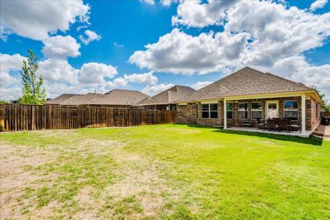 499 Coyote Creek Way Kyle TX 78640