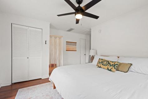 1909 College Row Austin TX 78702
