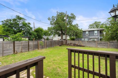 1909 College Row Austin TX 78702