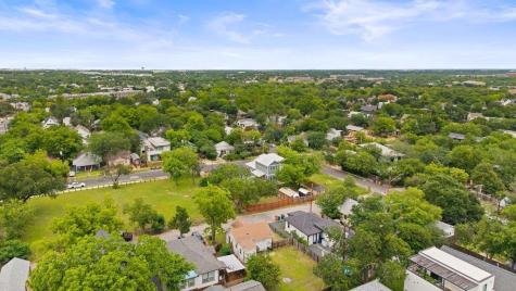 1909 College Row Austin TX 78702