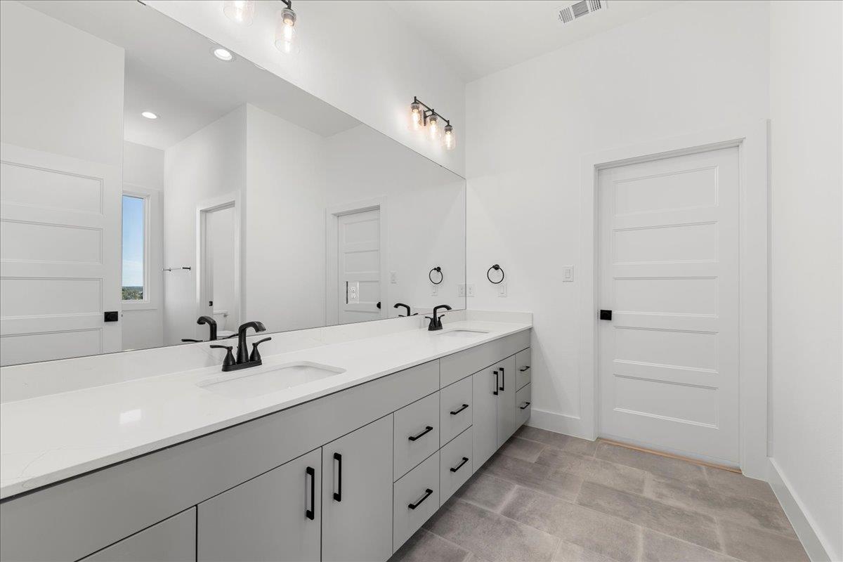 102 Mountain Home Road Horseshoe Bay TX 78657