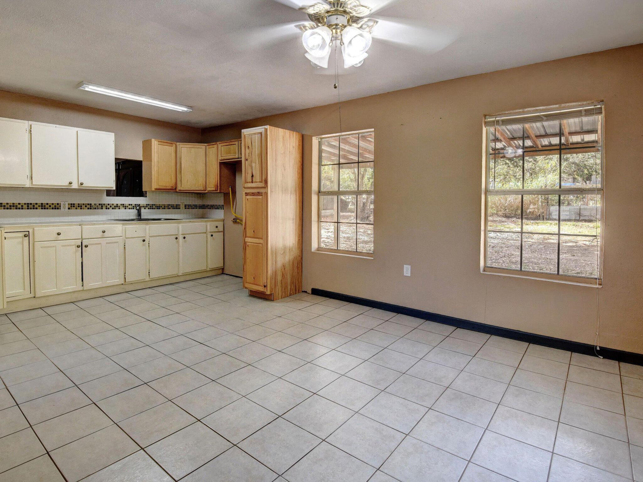176 Lacy Drive Elgin TX 78621