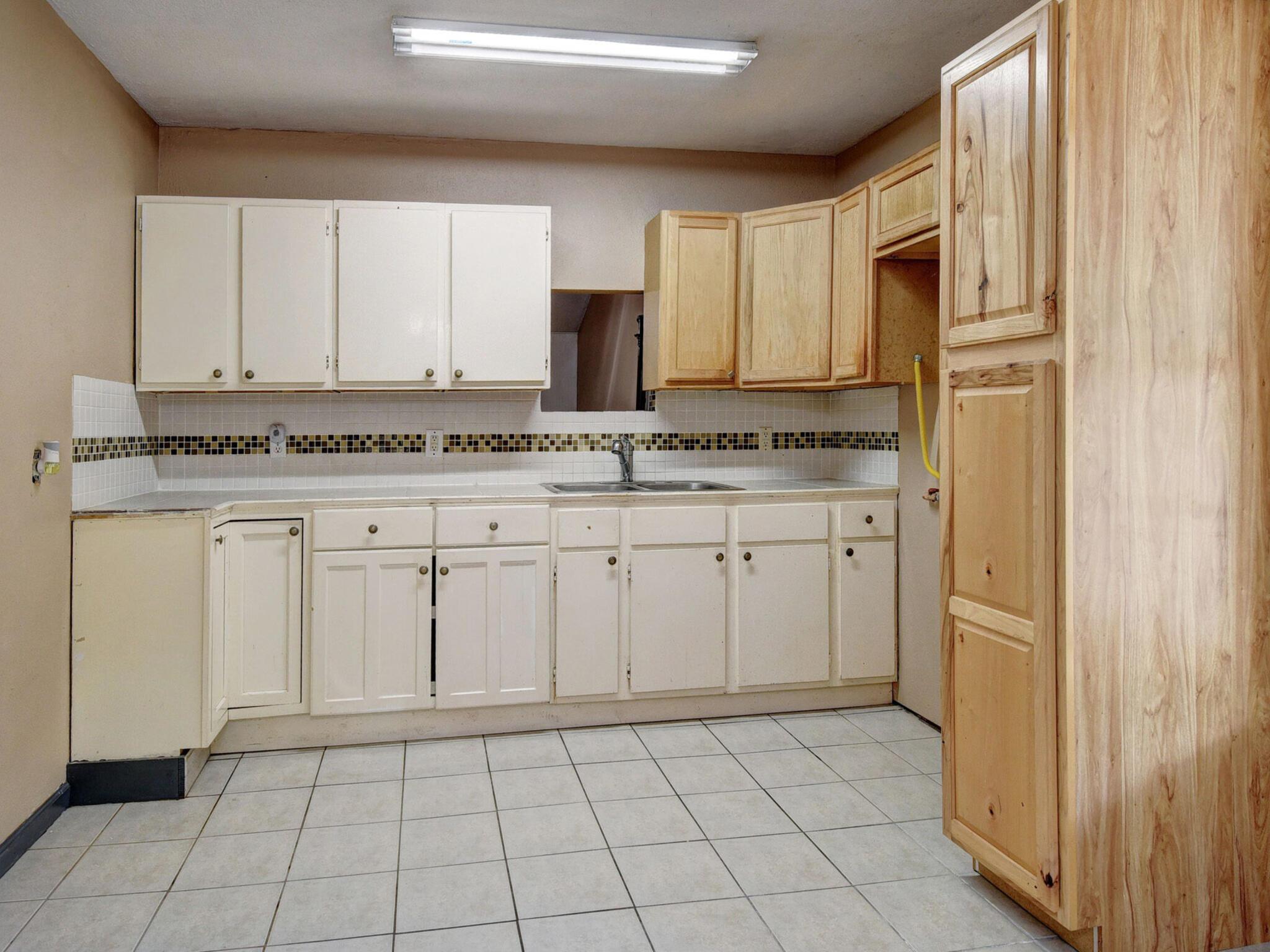 176 Lacy Drive Elgin TX 78621