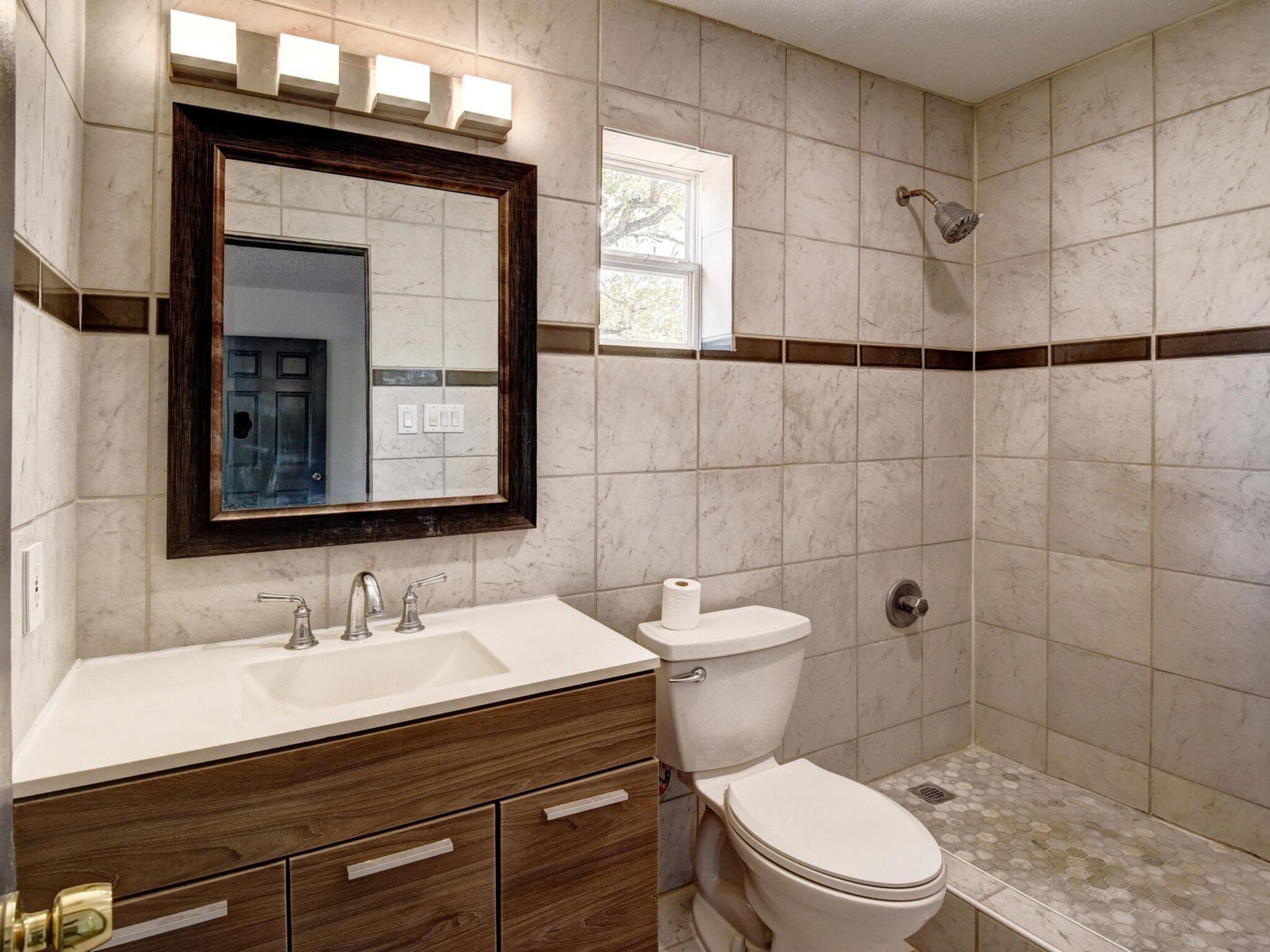 176 Lacy Drive Elgin TX 78621