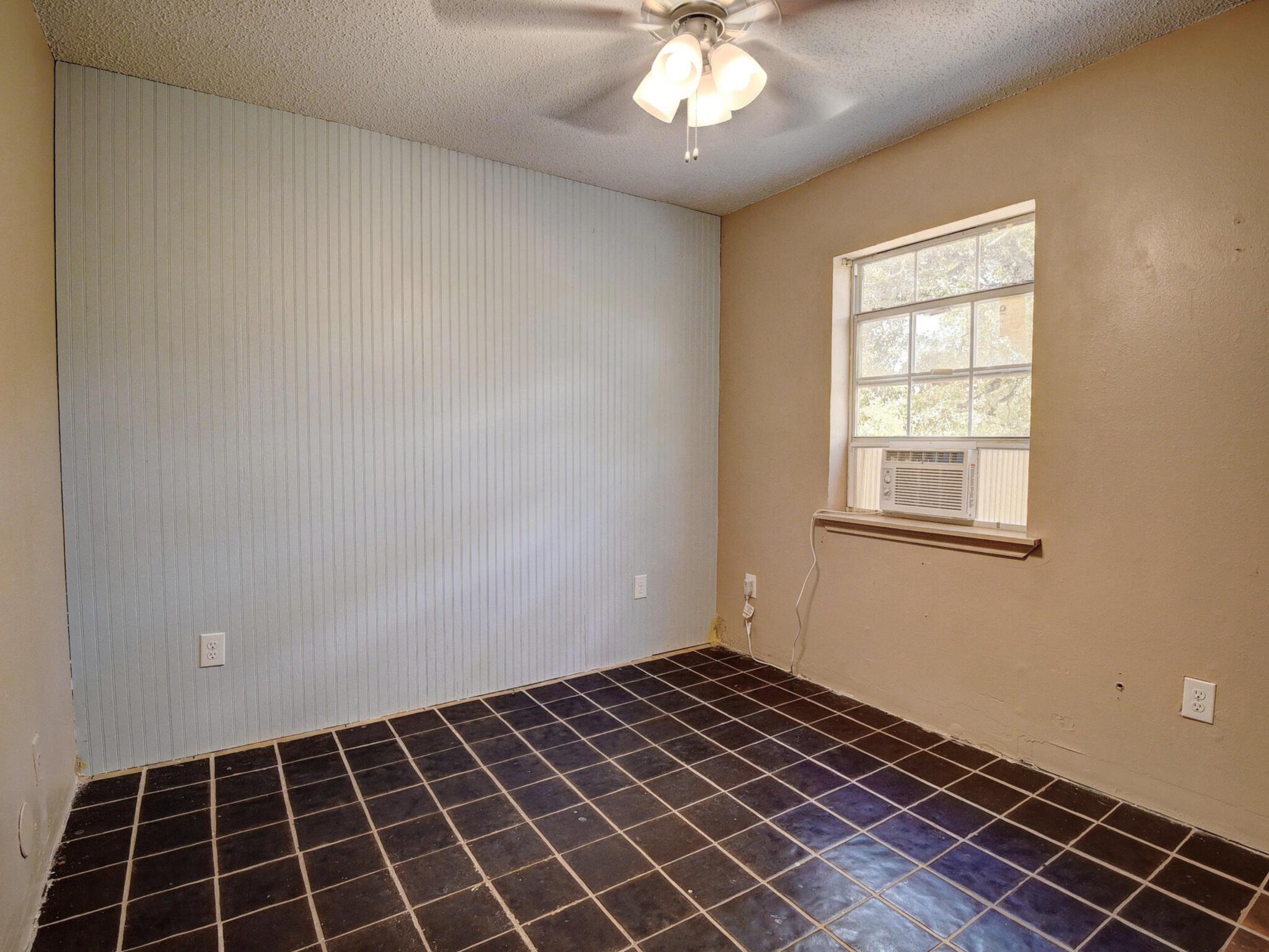 176 Lacy Drive Elgin TX 78621