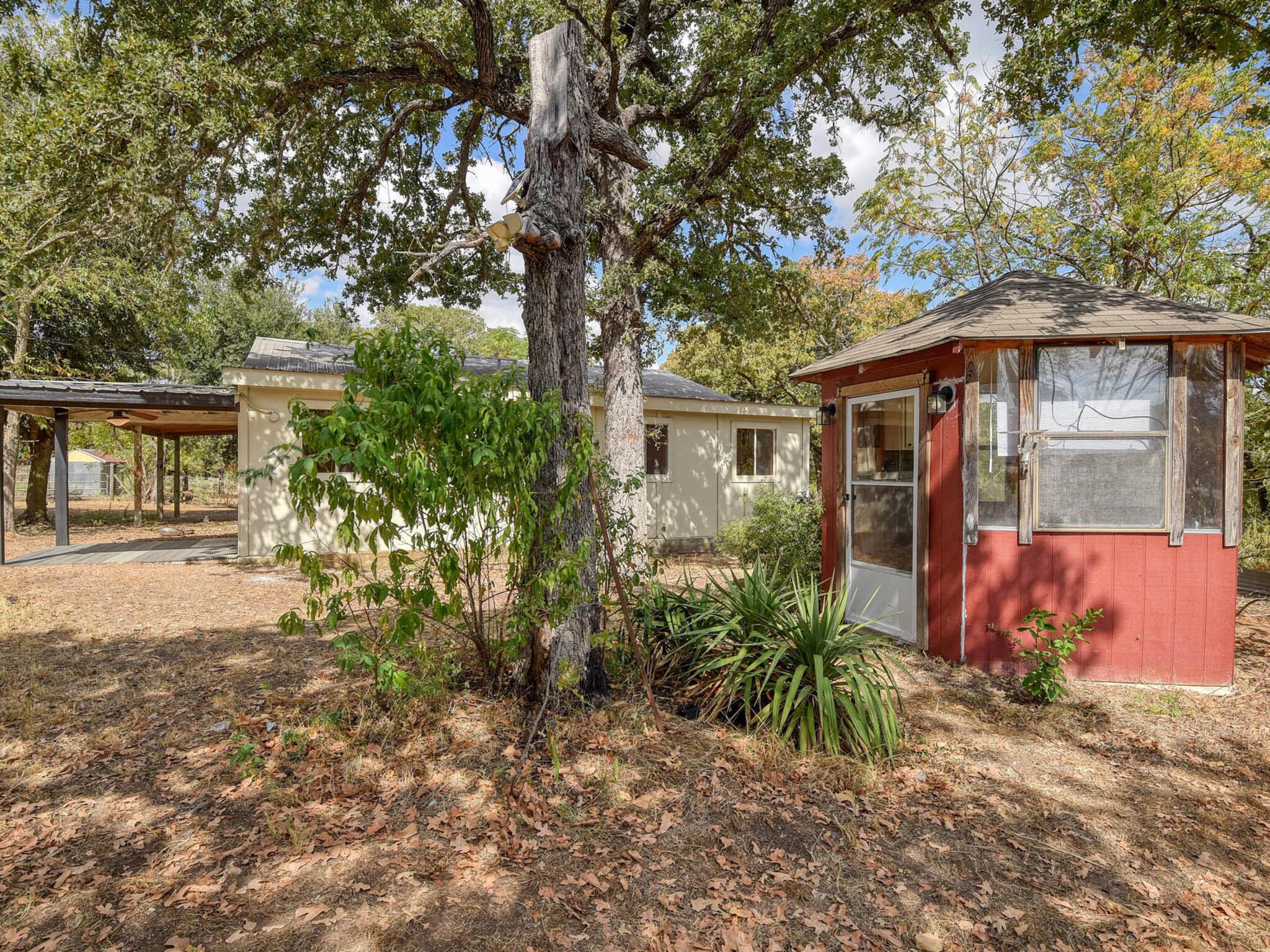 176 Lacy Drive Elgin TX 78621