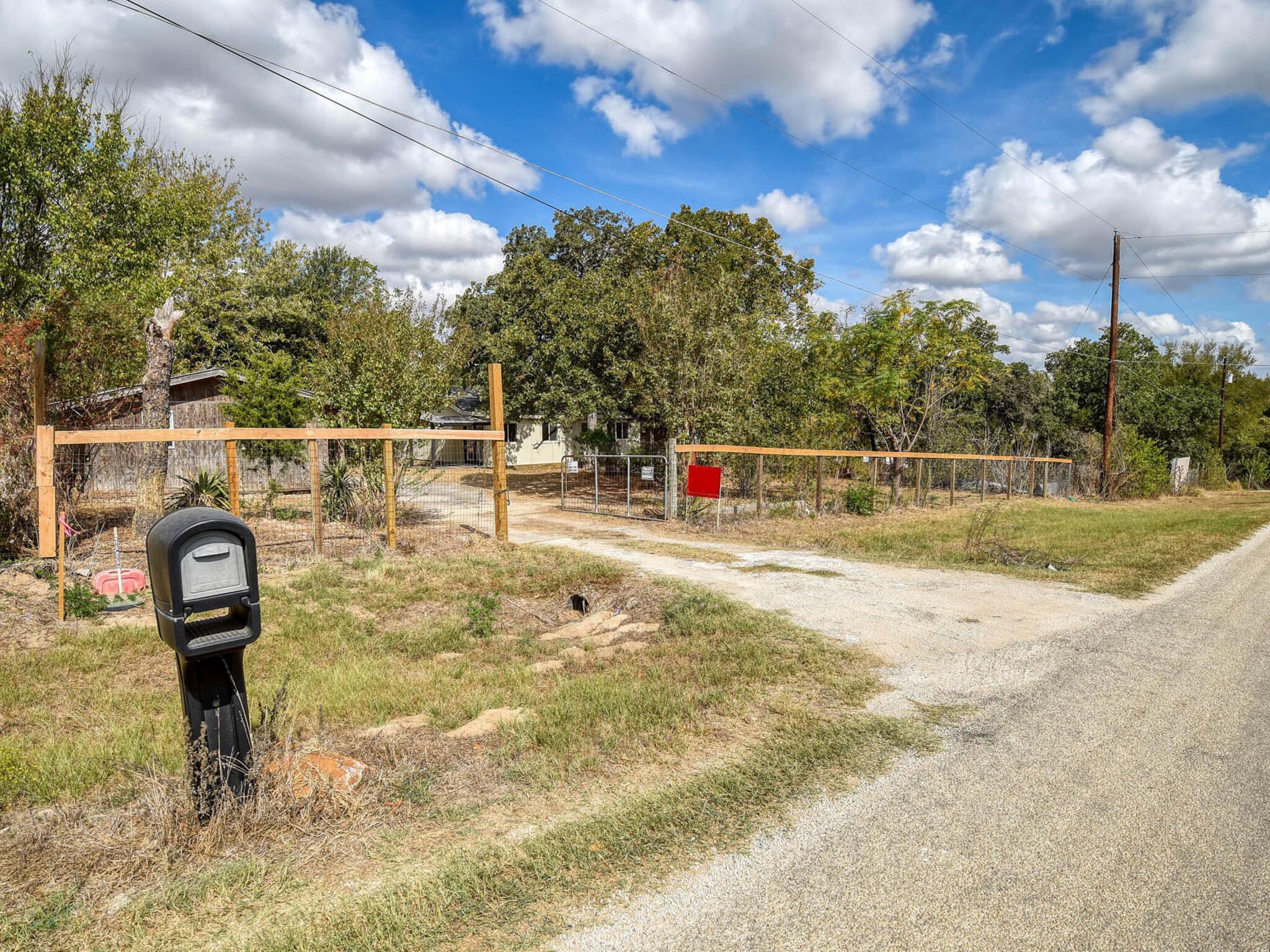 176 Lacy Drive Elgin TX 78621