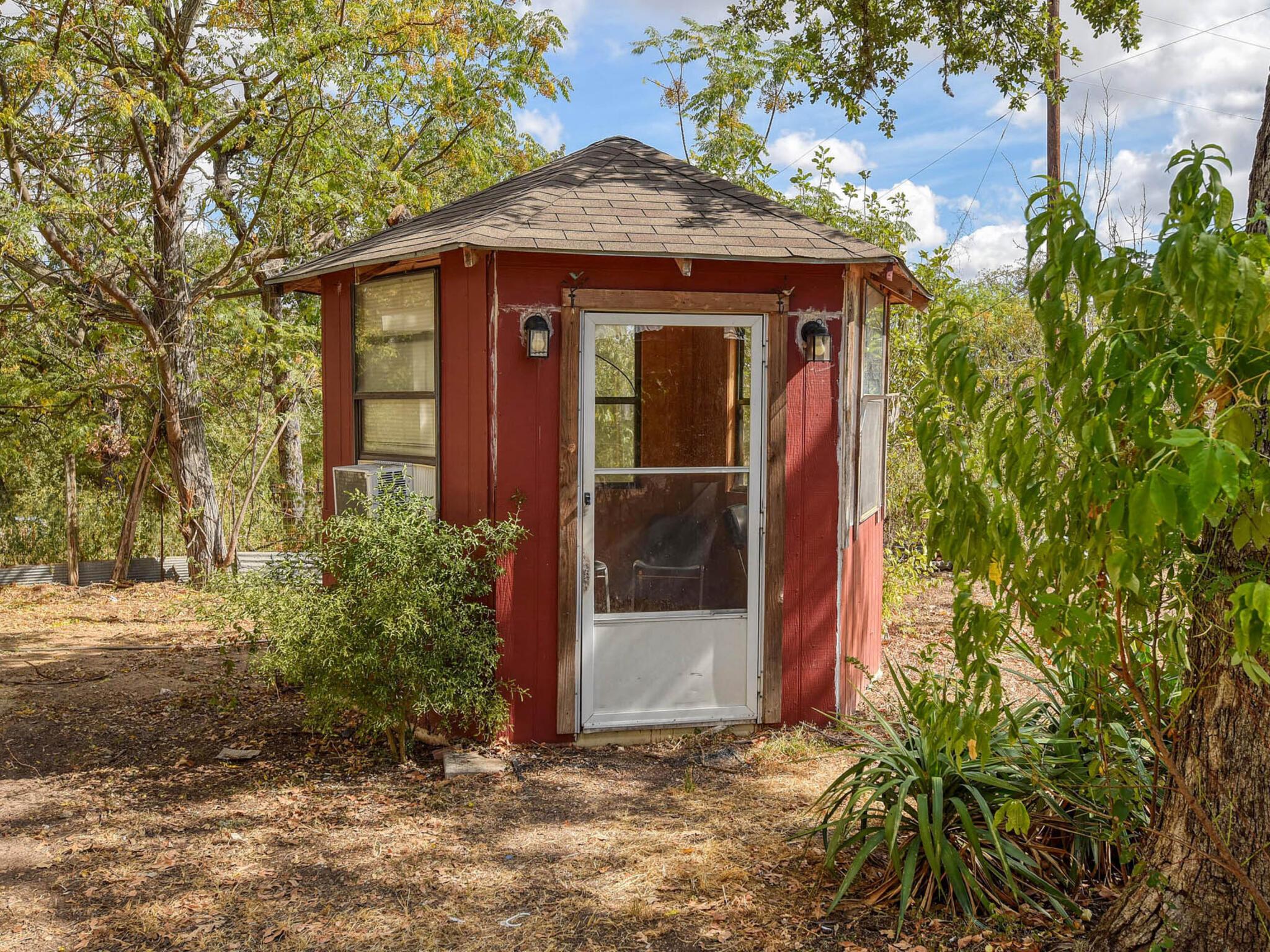 176 Lacy Drive Elgin TX 78621